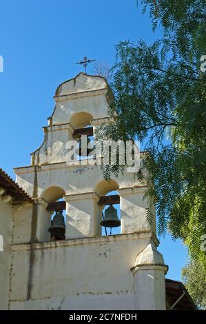 Mission San Juan Bautista, eine spanische Mission, gegründet 1797 von Fermín Lasuén des Franziskanerordens. Die Mission hat ein Museum und Gärten. Stockfoto