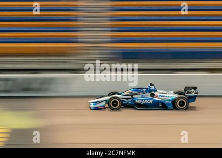 Newton, Iowa, USA. Juli 2020. TAKUMA SATO (30) aus Tokio, Japan, praktiziert für die Iowa INDYCAR 250 auf dem Iowa Speedway in Newton, Iowa. Quelle: Walter G Arce SR Grindstone Medi/ASP/ZUMA Wire/Alamy Live News Stockfoto