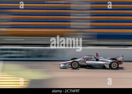 Newton, Iowa, USA. Juli 2020. WILL POWER (12) von Toowoomba, Australien, übt für die Iowa INDYCAR 250 auf dem Iowa Speedway in Newton, Iowa. Quelle: Walter G Arce SR Grindstone Medi/ASP/ZUMA Wire/Alamy Live News Stockfoto