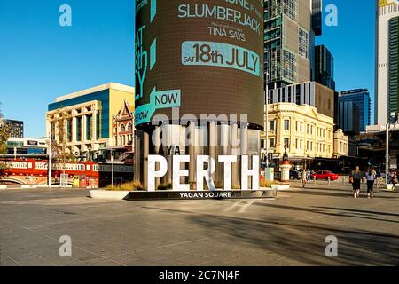 Perth Schild im Yagan Square Unterhaltungsviertel Stockfoto