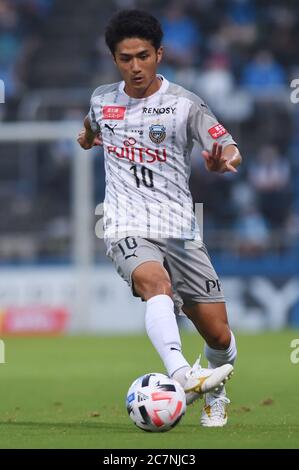 Yokohama, Japan. Juli 2020. Ryota Oshima (Kawasaki Frontale) Fußball: 2020 J1 Liga-Spiel zwischen Yokohama FC 1-5 Kawasaki Frontale im Nippatsu Mitsuzawa Stadium in Yokohama, Japan . Quelle: AFLO/Alamy Live News Stockfoto