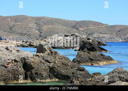 Erstaunlich blaue Lagune kedrodasos Strand creta Insel roter Sand kosten klares Wasser modernen Hintergrund hochwertige drucken Stockfoto