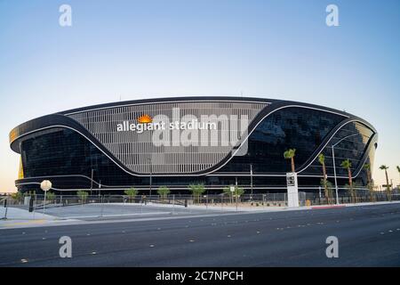 Las Vegas, 17. JUL 2020 - Sonnenuntergang Blick auf das fertige Allegiant Stadion Stockfoto