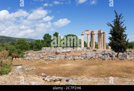 Tempel des Zeus im antiken Nemea, Peloponnes, Griechenland. Stockfoto