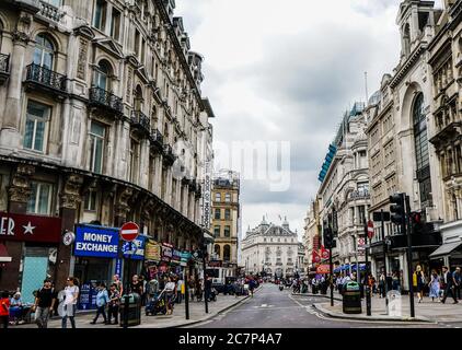 LONDON, VEREINIGTES KÖNIGREICH - 18. Jun 2017: london City on august Beatifuk City Stockfoto