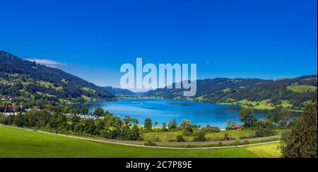 Großer Alpsee, bei Immenstadt, Oberallgäu, Allgäu, Allgau, Schwaben, Bayern, Süddeutschland, Deutschland, Europa Stockfoto