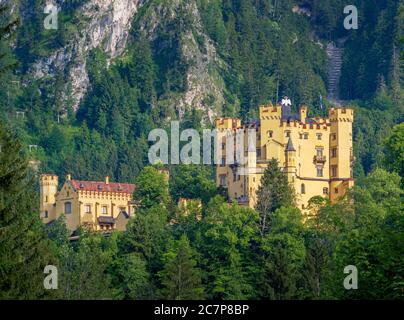 Schloss Hohenschwangau, Schwangau bei Füssen, Bayerische Alpen, Allgäu, Allgau, Bayern, Deutschland, Europa Stockfoto