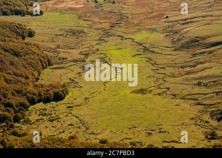 Mountain Valley Fontaine Salee. Blick vom Gipfel des Puy Sancy, Auvegne, Frankreich Europa Stockfoto