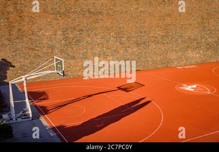 Belgrad / Serbien - 22. Februar 2020: BC Red Star Belgrade (Crvena Zvezda) Basketballplatz in Belgrader Festung (Kalemegdan Park) Stockfoto