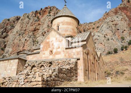 Surb Karapet (St. Johannes der Täufer) Kirche im Kloster Noravank in Westarmenien. Stockfoto