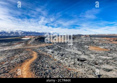 Gefrorenes Lavafeld im geothermischen Tal Leirhnjukur, in der Nähe des Vulkans Krafla. Lage: Leirhnjukur Tal, Myvatn Region, Nordteil Islands, Euro Stockfoto