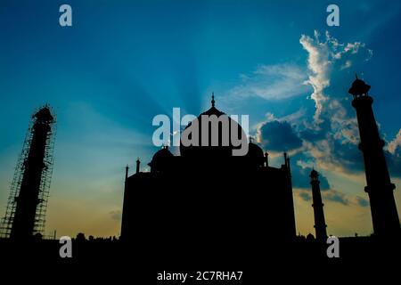 Das Gitter Taj Mahal von Indien wurde von Shah Jahan im Jahr 1631 in Auftrag gegeben Stockfoto