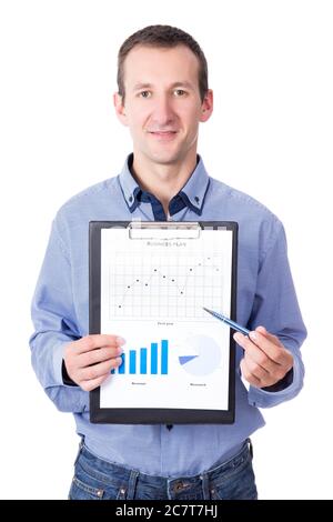 Geschäftsmann mittleren Alters präsentiert seinen Business-Plan auf Zwischenablage isoliert auf weißem Hintergrund Stockfoto