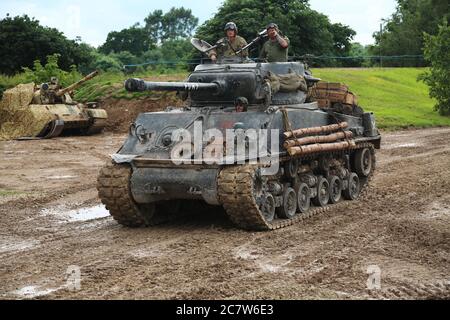 Sherman M4A2E8 Tank, erschien 2014 in dem Film ‘Fury’, Tank Museum, Bovington, Dorset, Großbritannien. Stockfoto