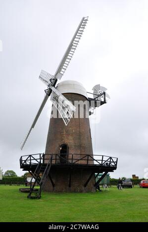 Wilton Windmühle zwischen den Dörfern Wilton und Great Bedwyn, erbaut 1821. Wiltshire, England Stockfoto