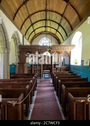 Im Inneren der St. Peter's Church, Buckland-in-the-Moor, Dartmoor, Devon, Großbritannien Stockfoto