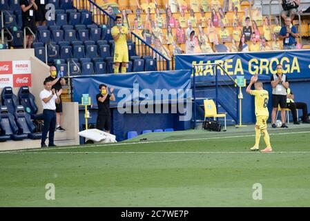 FUSSBALL - VILLARREAL VS EIBAR Santi Cazorla, Bruno Soriano in Aktion während der spanischen Liga, La Liga, Fußballspiel zwischen Villarreal und Eibar am 19. juli 2020 im Ceramica Stadion in Castellon, Spanien. Foto: Xisco Navarro Quelle: CORDON PRESS/Alamy Live News Stockfoto