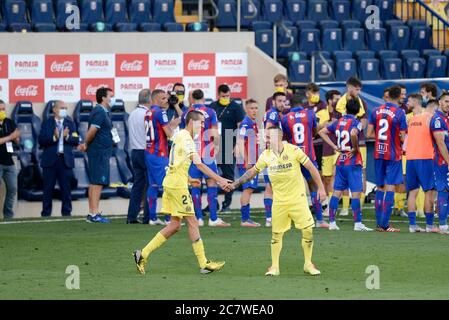 FUSSBALL - VILLARREAL VS EIBAR Santi Cazorla, Bruno Soriano in Aktion während der spanischen Liga, La Liga, Fußballspiel zwischen Villarreal und Eibar am 19. juli 2020 im Ceramica Stadion in Castellon, Spanien. Foto: Xisco Navarro Quelle: CORDON PRESS/Alamy Live News Stockfoto