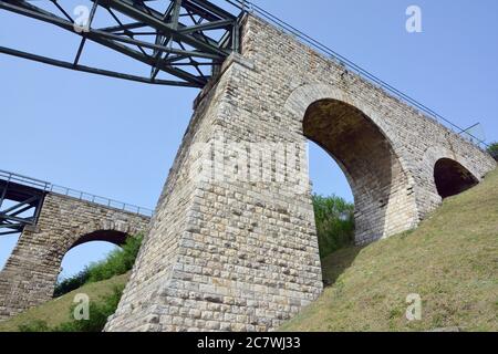 Eisenbahnbrücke, Viadukt, Biatorbágy, Kreis Pest, Ungarn, Magyarország, Europa Stockfoto