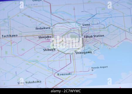 Tokyo U-Bahn-Karte auf Smartphone-Bildschirm. Stockfoto