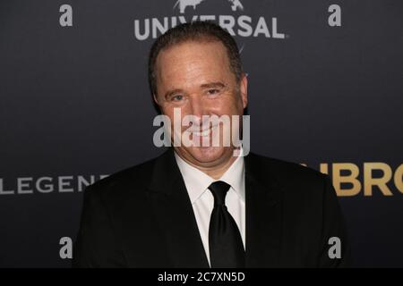 Der Co-Produzent von Unbroken Matthew Baer kommt auf den roten Teppich zur Weltpremiere von ‘Unbroken’ im State Theatre, Market Street, Sydney. Stockfoto