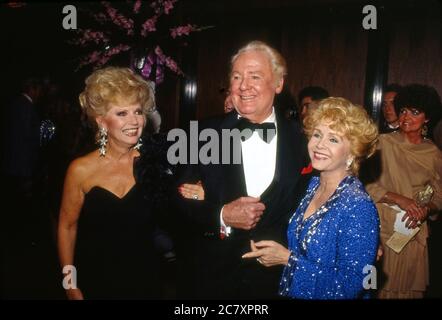 Van Johnson, Debbie Reynolds, Ruta Lee beim Thalian's Ball. Stockfoto