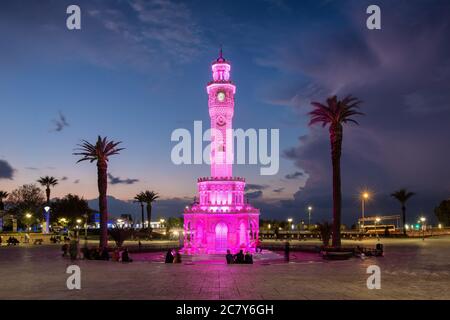 Uhrturm von Izmir am Konak-Platz in Izmir, Türkei. Stockfoto