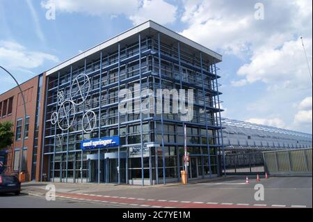 Die im November 1993 eröffnete Druckerei der Axel Springer AG am Brunsbütteler Damm 156 – 172 in Berlin-Spandau. Stockfoto