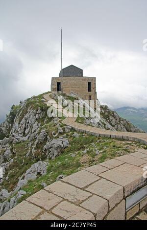 Straße zur Aussichtsplattform auf dem Lovcen Berg, Montenegro Stockfoto