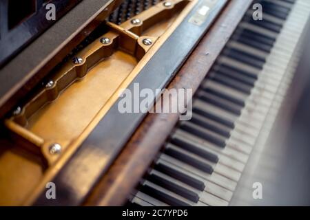 Nahaufnahme der Klaviertasten. Schließen Sie frontalen Ansicht. Stockfoto