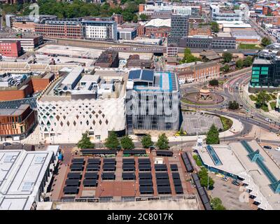 Mai 2020, Großbritannien: Parkplatz in Leeds in der Nähe des Busbahnhofs, Leeds, West Yorkshire Stockfoto