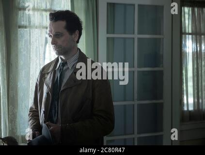 MATTHEW RHYS in PERRY MASON (2020), Regie: RON FITZGERALD und ROLIN JONES. Kredit: HBO/ TEAM DOWNEY / Album Stockfoto