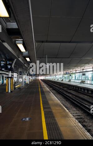 Blackfriars Bahnhof mit thameslink Zügen, Juni 2020 Stockfoto