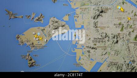 Flugverkehr auf dem Flughafen Incheon, Südkorea (20. juli 2020, UTC 23.31) im Internet mit Flightradar 24-Standort während der Coronavirus-Pandemie Stockfoto