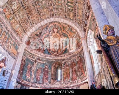 Pinturas medievales de la Iglesia de San Martín de Tours. Gazeo. Álava. País Vasco. España Stockfoto