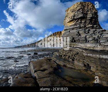 Nash Point Heritage Coastline die Heritage Coast, South Wales, die eine "Welsh Sphinx"-ähnliche Klippenwand besitzt Stockfoto