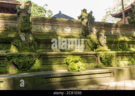 Blick auf den heiligen Affenwald in Ubud Stockfoto