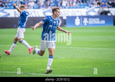 Posen, Polen. Juli 2020. Jakub Kaminski aus Lech Poznan feiert ein Tor beim polnischen PKO Ekstraklasa-Spiel zwischen Lech Poznan und Jagiellonia Bialystok im Stadtstadion in Poznan.Endstand; Lech Poznan 4:0 Jagiellonia Bialystok. Kredit: SOPA Images Limited/Alamy Live Nachrichten Stockfoto