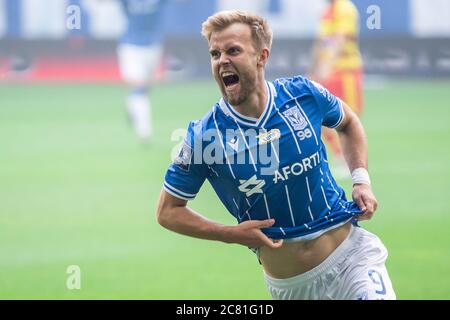 Posen, Polen. Juli 2020. Christian Gytkjaer aus Lech Poznan feiert ein Tor beim polnischen PKO Ekstraklasa-Spiel zwischen Lech Poznan und Jagiellonia Bialystok im Stadtstadion in Poznan.Endstand; Lech Poznan 4:0 Jagiellonia Bialystok. Kredit: SOPA Images Limited/Alamy Live Nachrichten Stockfoto