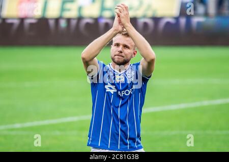 Posen, Polen. Juli 2020. Tymoteusz Puchacz aus Lech Posen applaudiert nach dem polnischen PKO Ekstraklasa-Spiel zwischen Lech Posen und Jagiellonia Bialystok im Stadtstadion Posen.Endstand; Lech Posen 4:0 Jagiellonia Bialystok. Kredit: SOPA Images Limited/Alamy Live Nachrichten Stockfoto