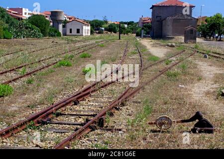 Palau, Sardinien, Italien. Alter Bahnhof Stockfoto