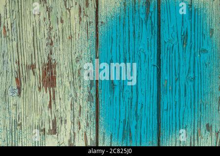 Verwitterte blaue Holz Hintergrund Textur. Schäbiges Holz, blaugrün oder blaugrün gestrichen. Vintage Holz Hintergrund. Stockfoto