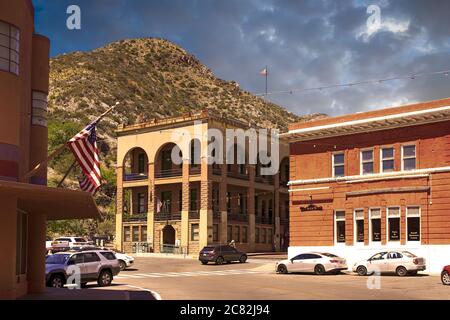 Die United State Postal Service und alte Bankgebäude im Stadtzentrum von Old Bisbee, AZ Stockfoto