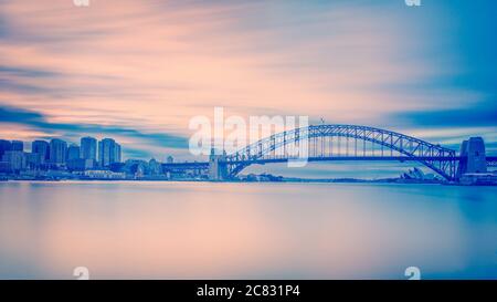 Eine launische Aufnahme des Hafens von Sydney Stockfoto