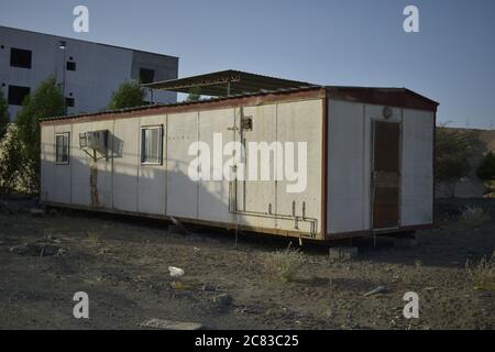 Arbeitslager : Maskat, Oman - 17-07-2020. Hütten für Arbeit. Hütten. Oman-Industrie. Stockfoto