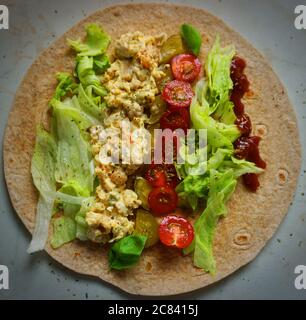 Gesunde selbstgemachte vegetarische Tortilla Wrap Stockfoto