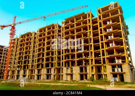 ahmedabad, Gujrat, Indien,- juni 2019 : Blick auf einen Neubau von großen Gebäuden in ahmedabad Stockfoto