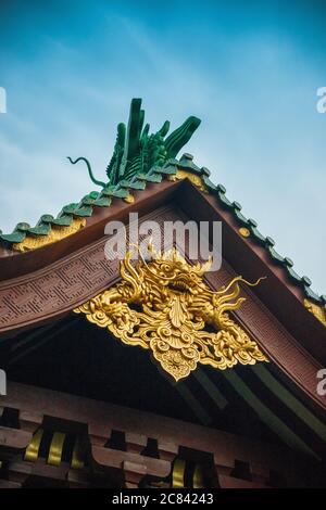 Pleiku, Vietnam - 11. Juli 2020: Buddha-Statuen, architektonische Details der Minh Thanh Pagode, eine majestätische buddhistische architektonische Struktur in Pleiku Stadt Stockfoto