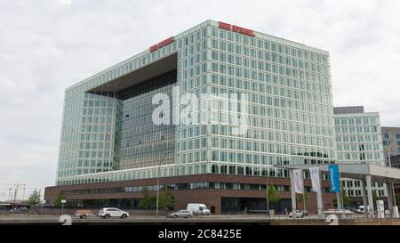 Blick auf die Zentrale des Spiegel. Hauptsitz des deutschen Nachrichtenmagazins. Stockfoto