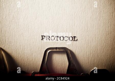 Protokollwort mit Schreibmaschine geschrieben. Stockfoto